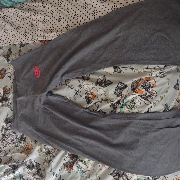 Yogini style yoga pants built in thong NWT large - Picture 1 of 5